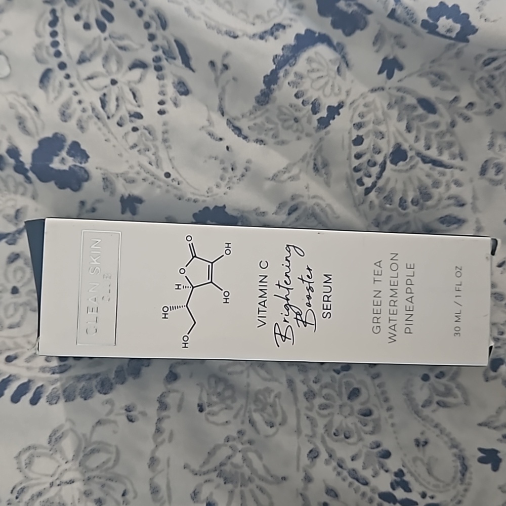 Clean skin club vitamin C brightening booster serum